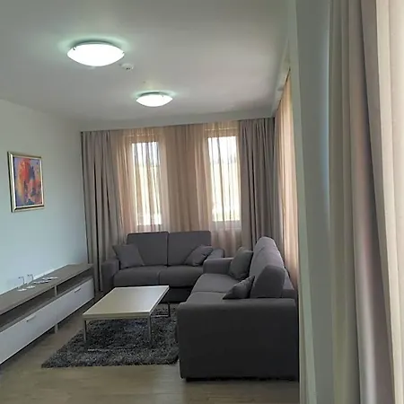 La Casa Complex